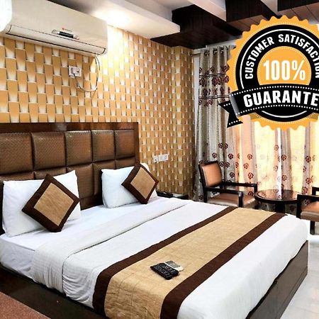 Stay At Hotel Pride, Delhi, Near Karol Bagh Metro Дели Экстерьер фото